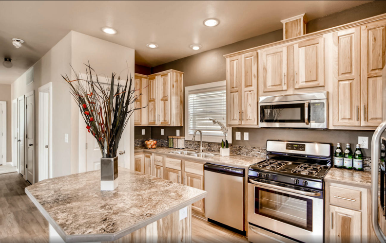 KITCHEN HICKORY CABINETS.png