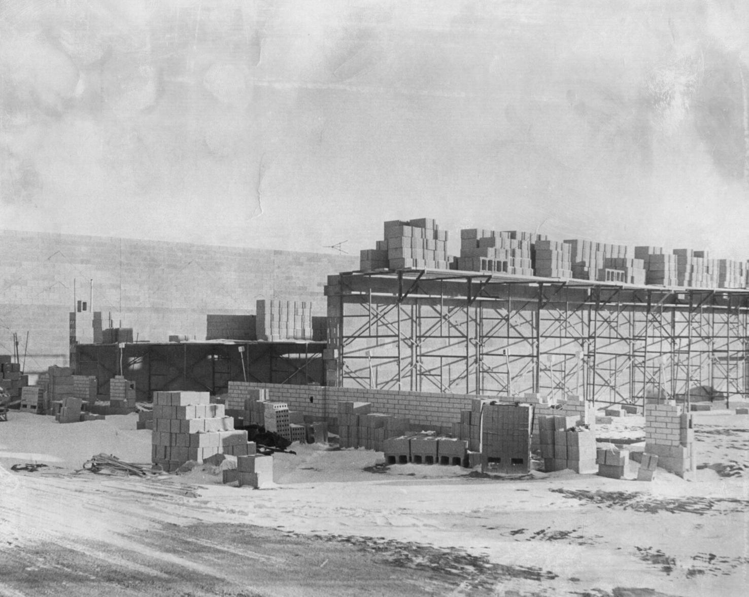 What's the history behind North Platte's Platte River Mall?