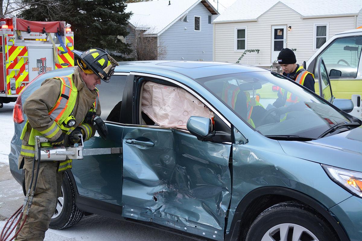 Jaws Of Life Used To Free Woman Trapped In Vehicle Motor Vehicle Nptelegraph Com