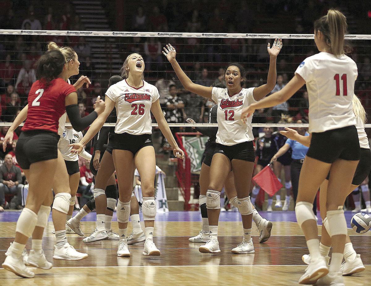 Huskers sweep Hawaii in NCAA tourney