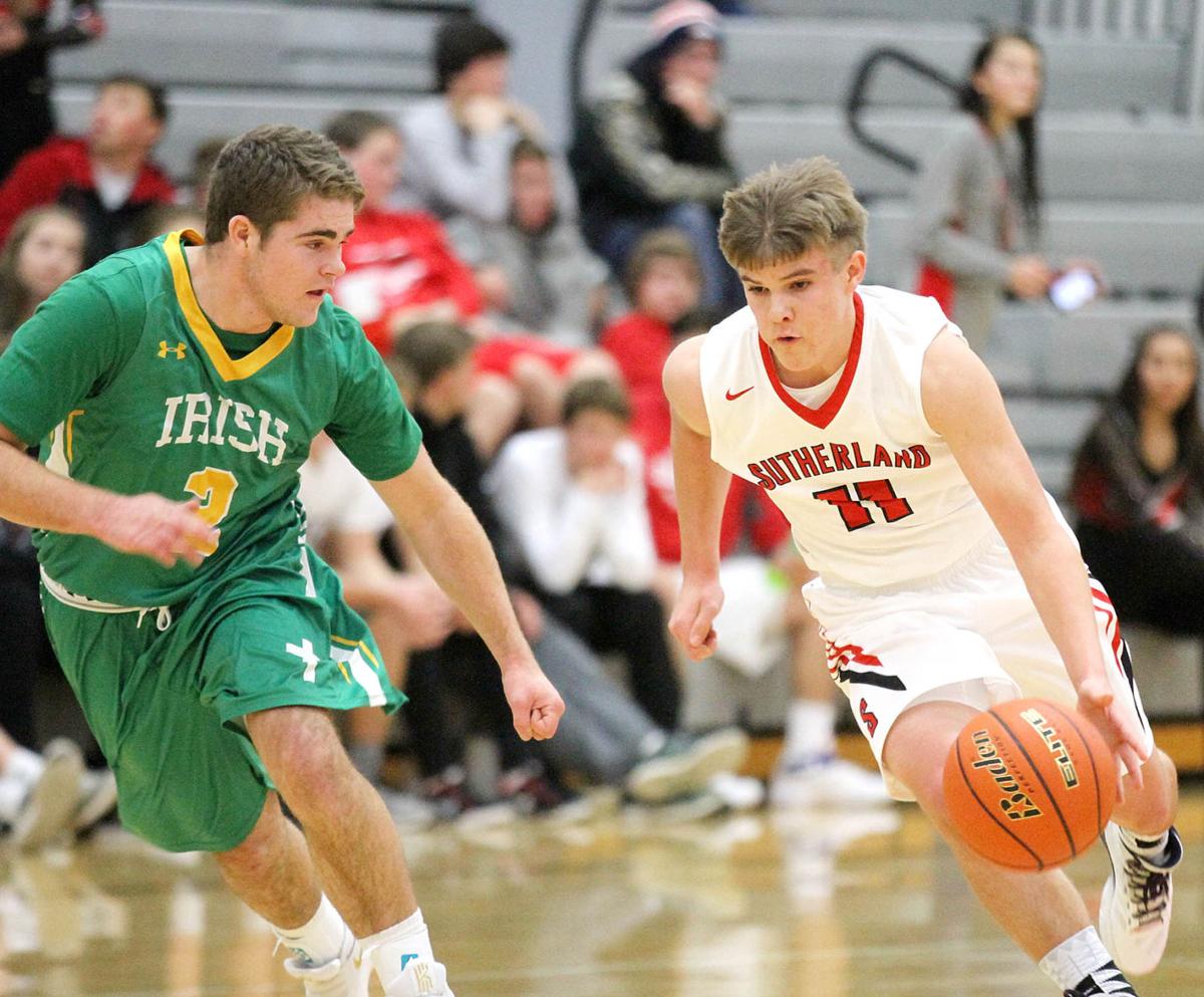 Richardson’s 23 leads Sailors to win