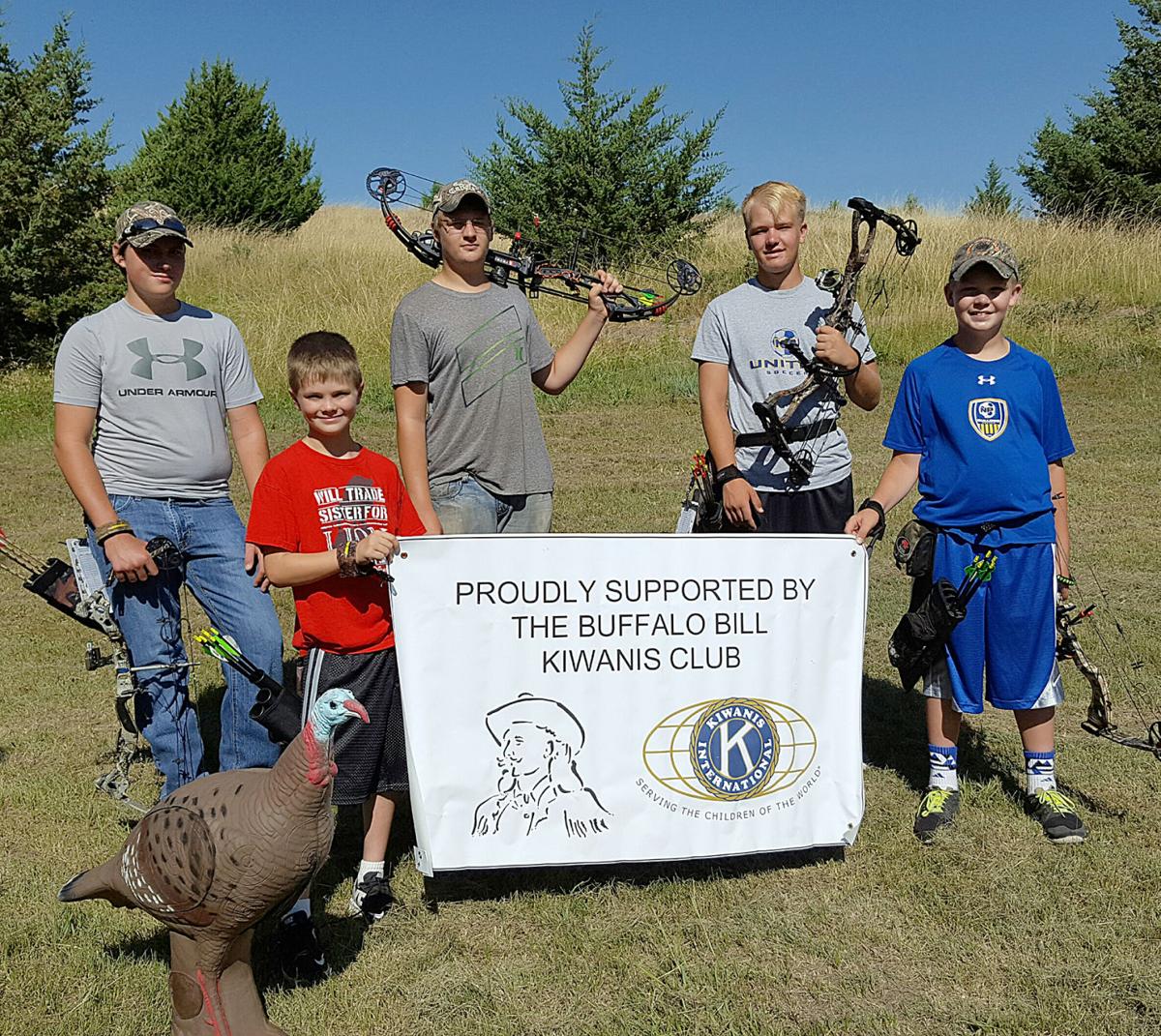 Buffalo Bill Kiwanis give to archery club