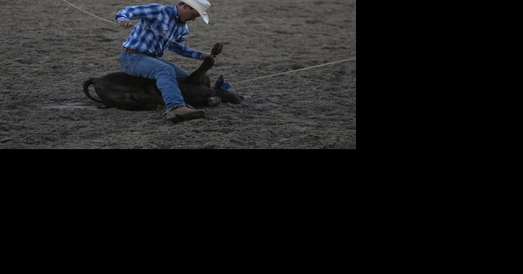 Kade Bruno ties arena saddle bronc record on 2nd night