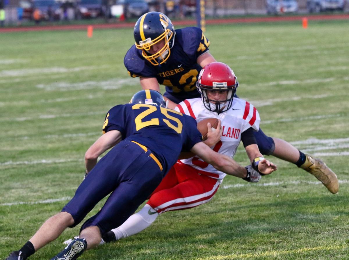 Football Sutherland at Paxton