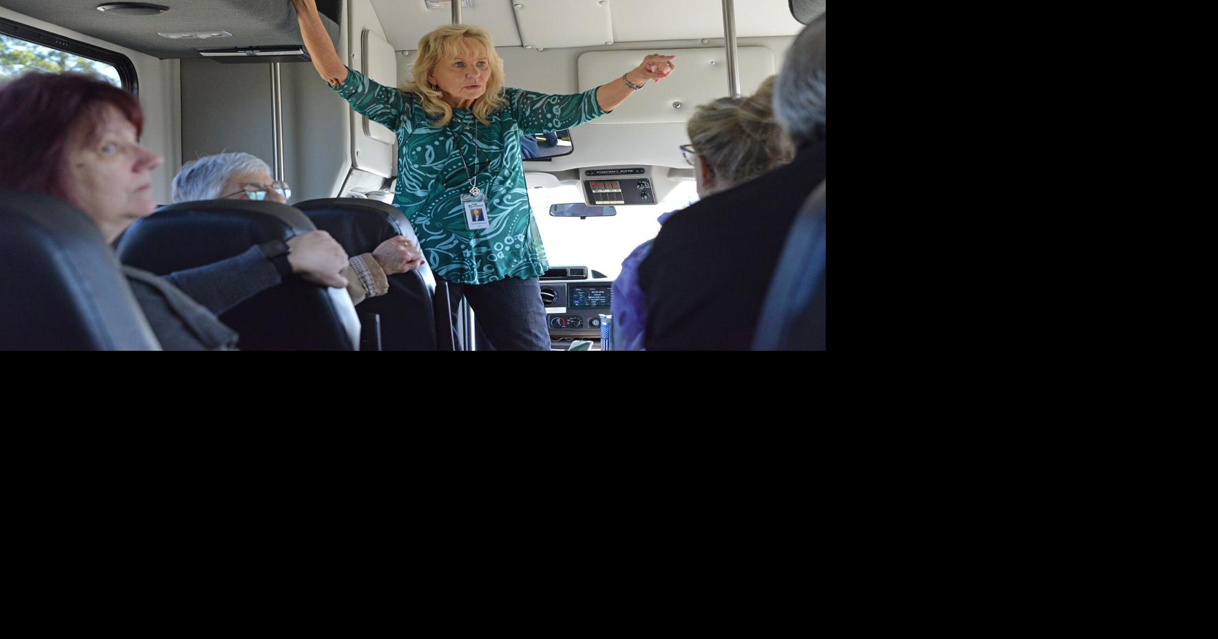 Tour highlights Leland history, development