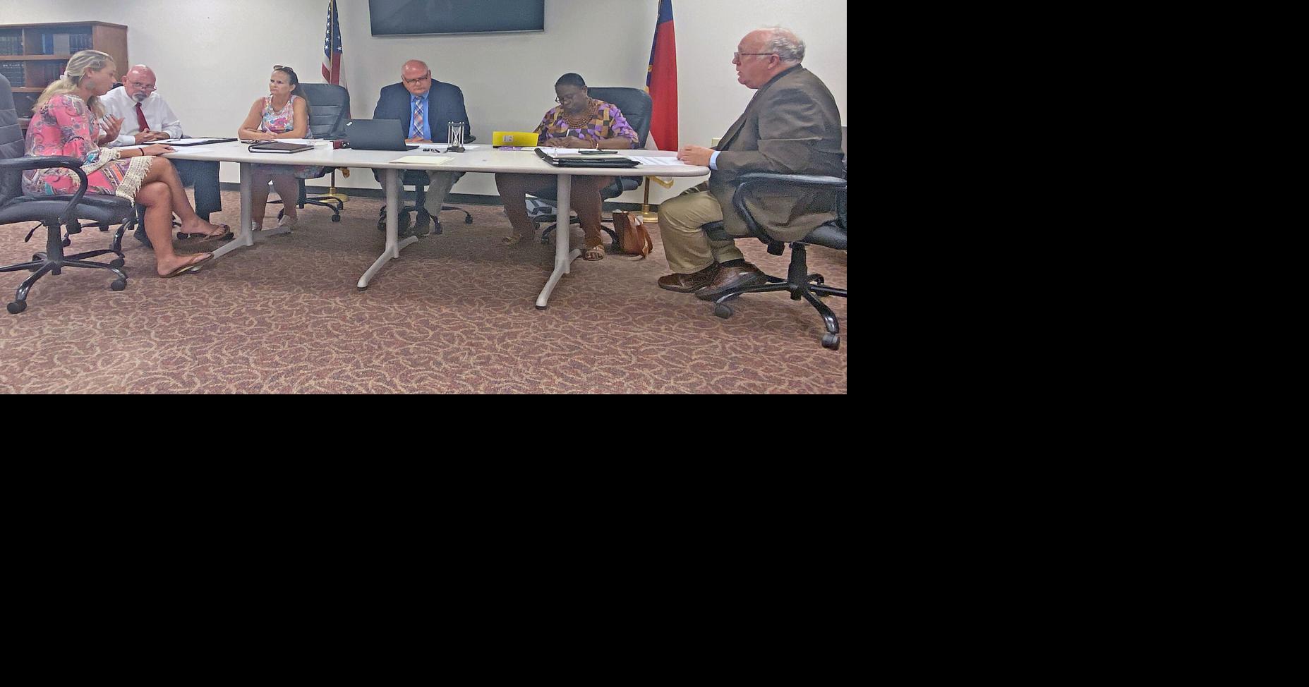 Early voting plan to get a third look from county elections board