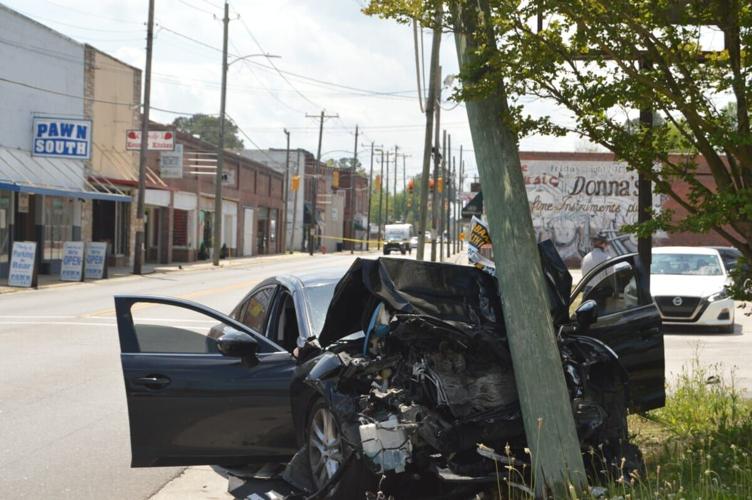 Durham man arrested after chase ending with crash, gunshots in downtown