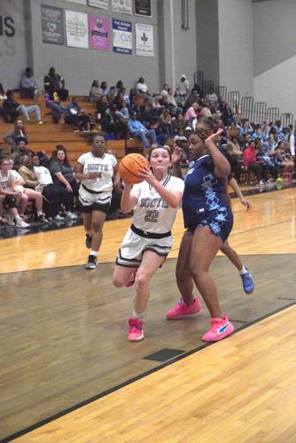 Court capsules: Stallions sweep Thursday Gators swamp Friday Sports