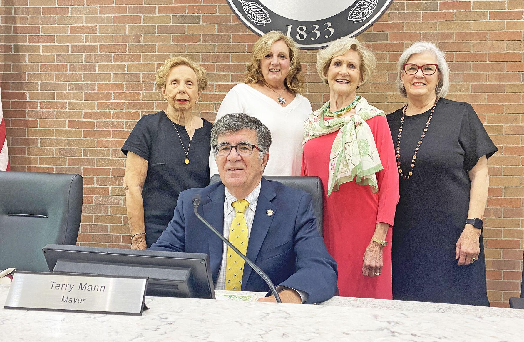 Whiteville recognizes National Garden Week News nrcolumbus