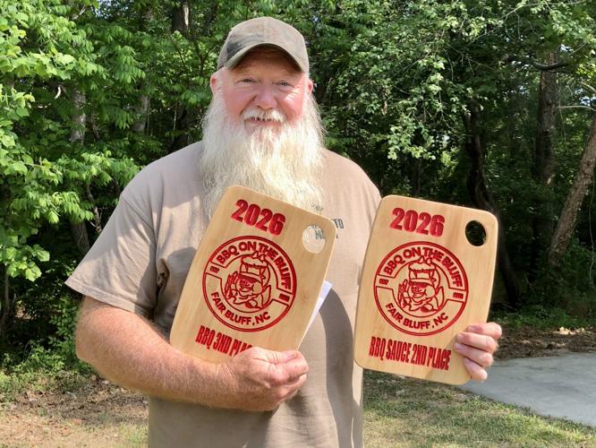 Local Cooker Local cookers shine at BBQ on the Bluff | News | nrcolumbus.com