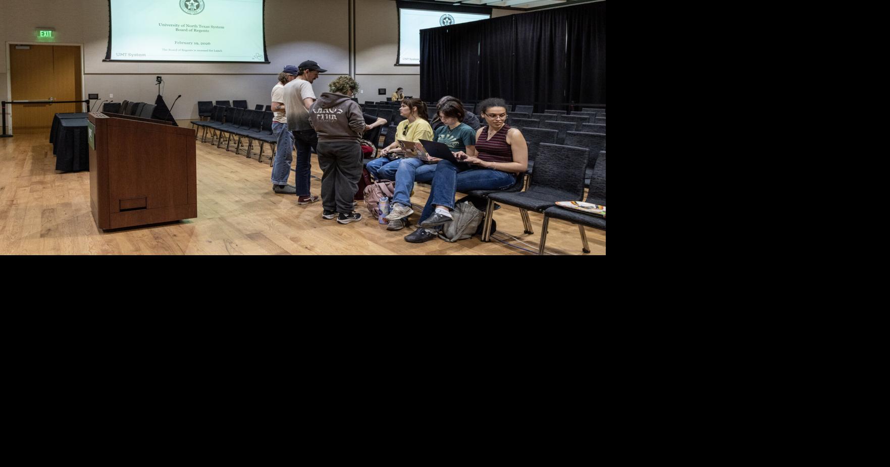 Students gathering in Jade Ballroom for a sit-in on Board of Regents meeting, wanting transparency regarding art exhibition removal