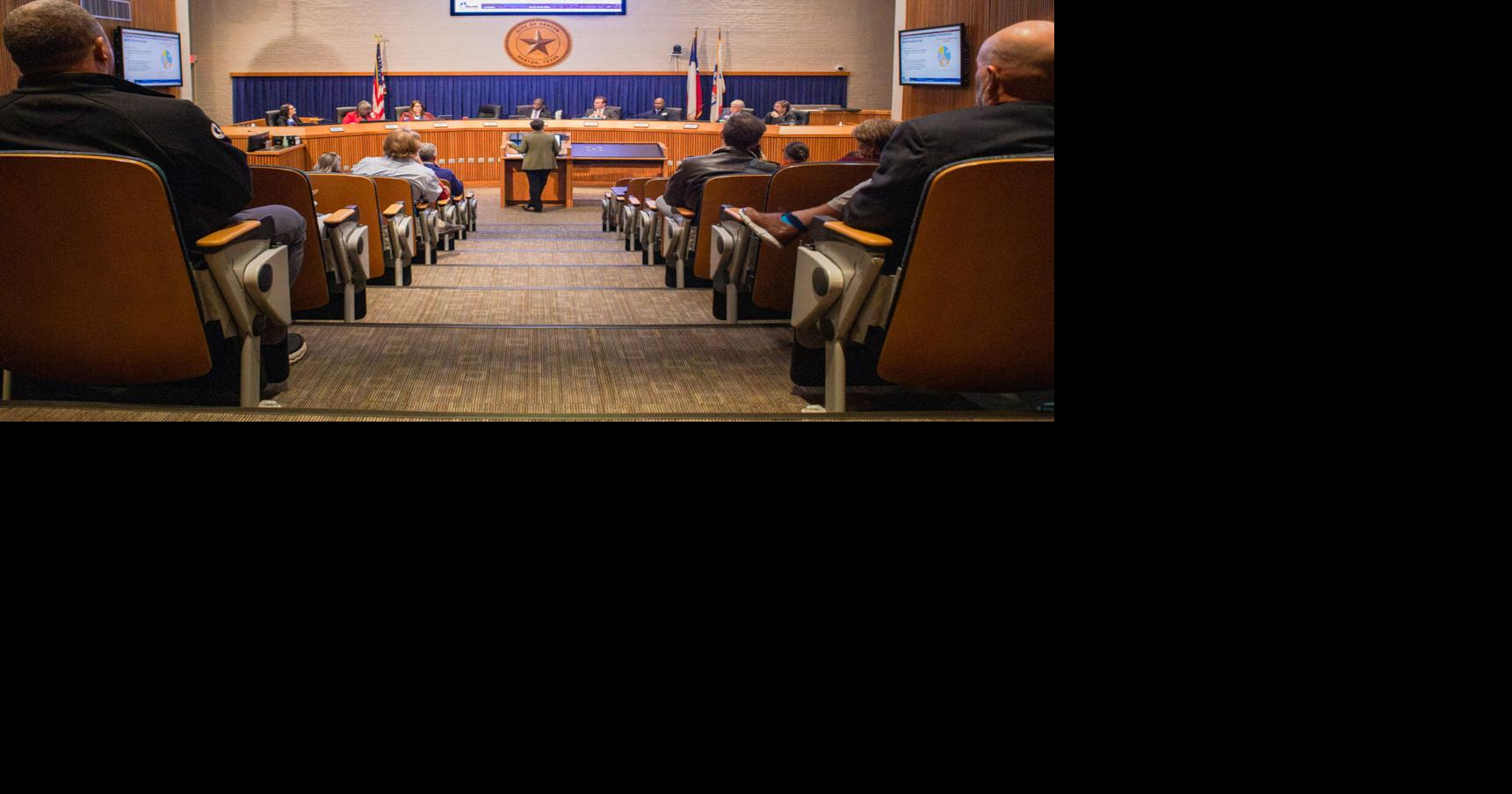 Community members address council in support of diversifying housing options