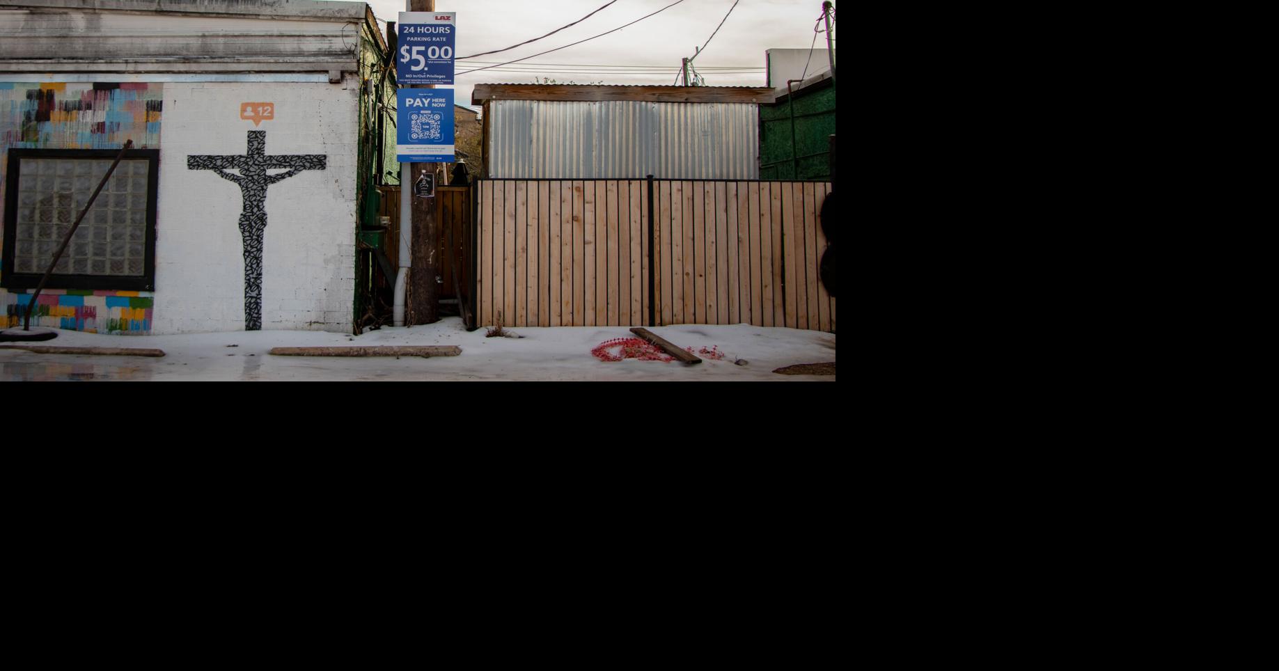 Students ticketed in off campus pay-to-park lot, after obtaining 24 hour permit