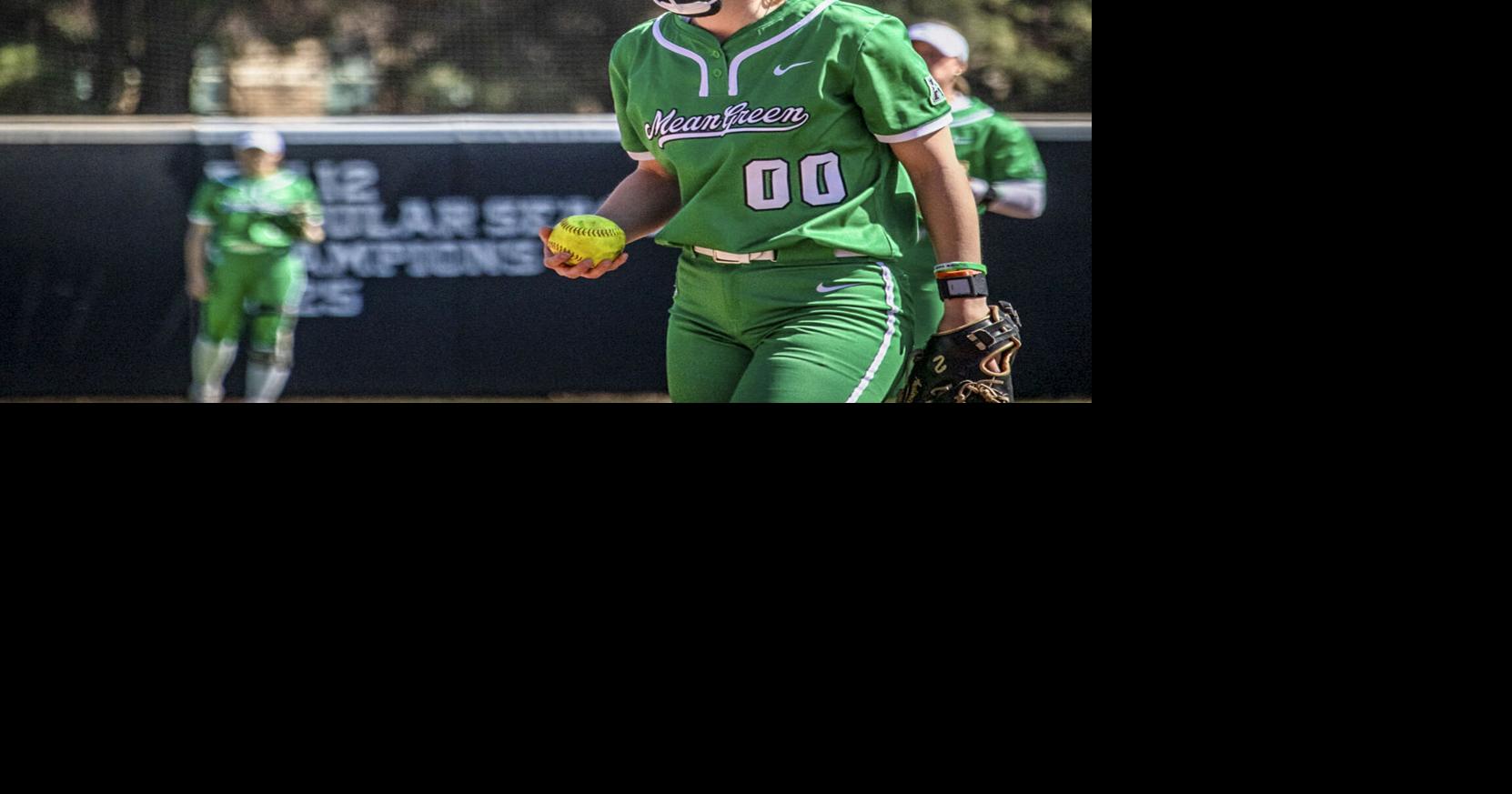 Senior pitcher Britney Lewinski rediscovers love for softball at North Texas despite unconventional collegiate career