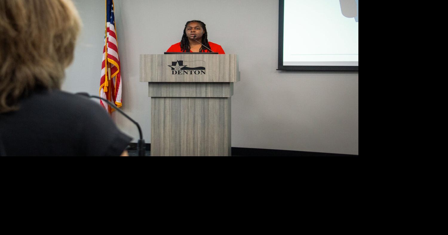 City Planning and Zoning Commission holds work session to discuss