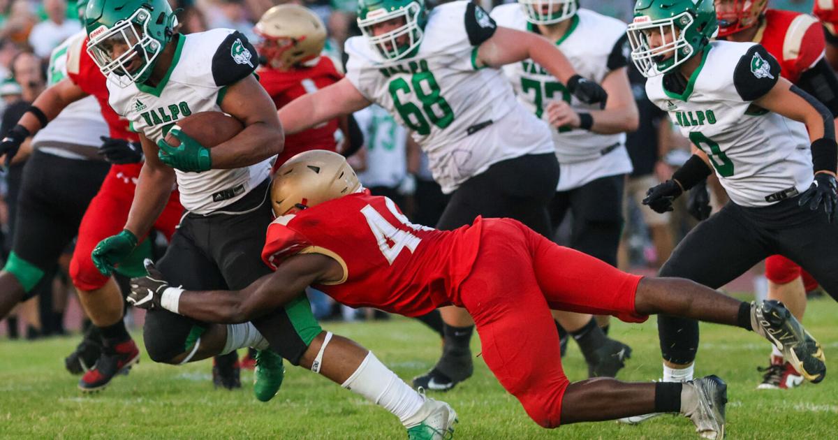 PHOTOS Andrean hosts Valparaiso in high school football