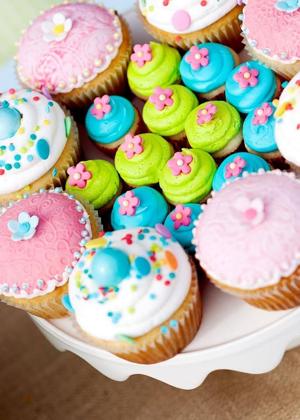 spring cupcakes.jpg