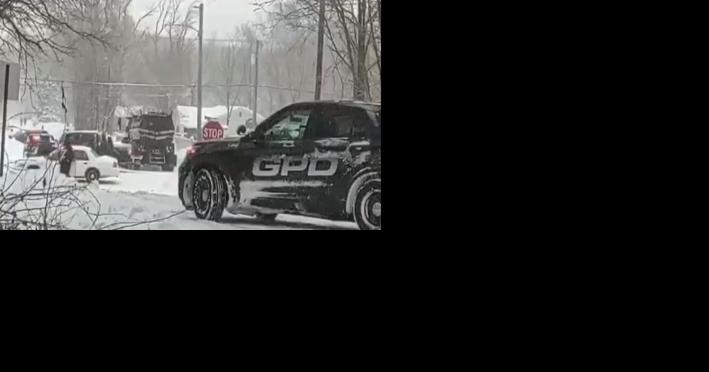 WATCH NOW: Man captured by SWAT, Gary police after winter storm standoff, police say - Vimarsana News