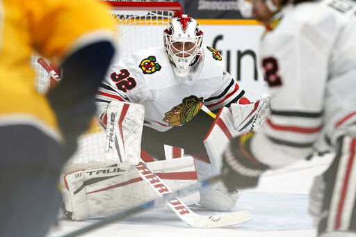 Duchene's leads Predators over Blackhawks 2-1 in shootout