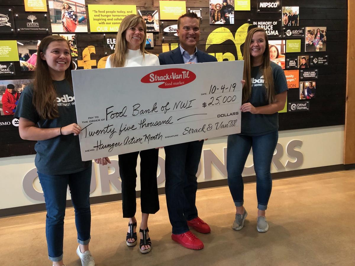 Strack And Van Til Donates 25 000 To Food Bank Of Northwest