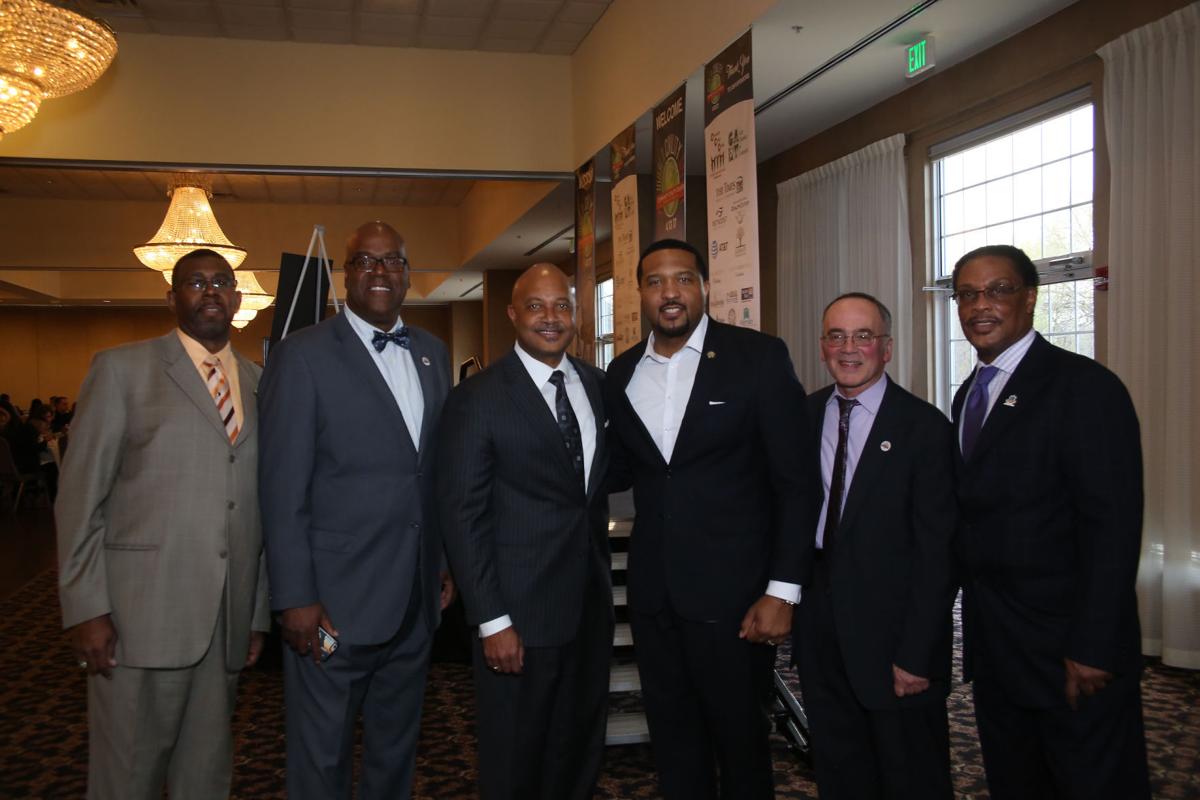 Faces_WCDdinner_041317_2666.JPG
