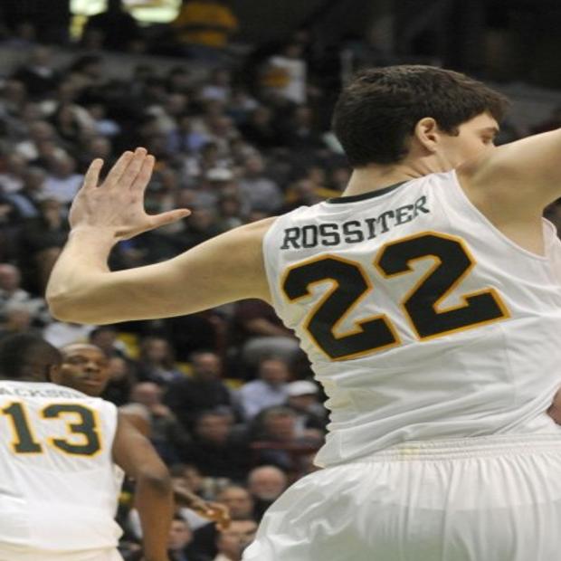 Butler Howard Hold Off Siena Men S Basketball Team College