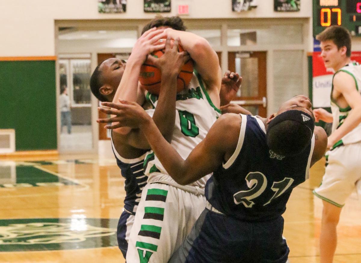 Hodges Jr Ices Michigan City Victory At The Line Nwi Preps Boys