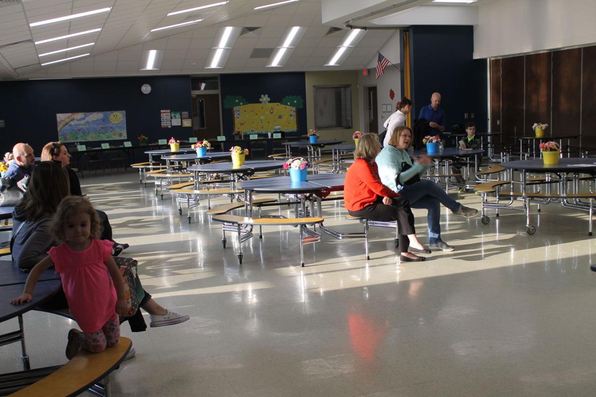 Officials, parents tour renovated Porter Lakes school Education