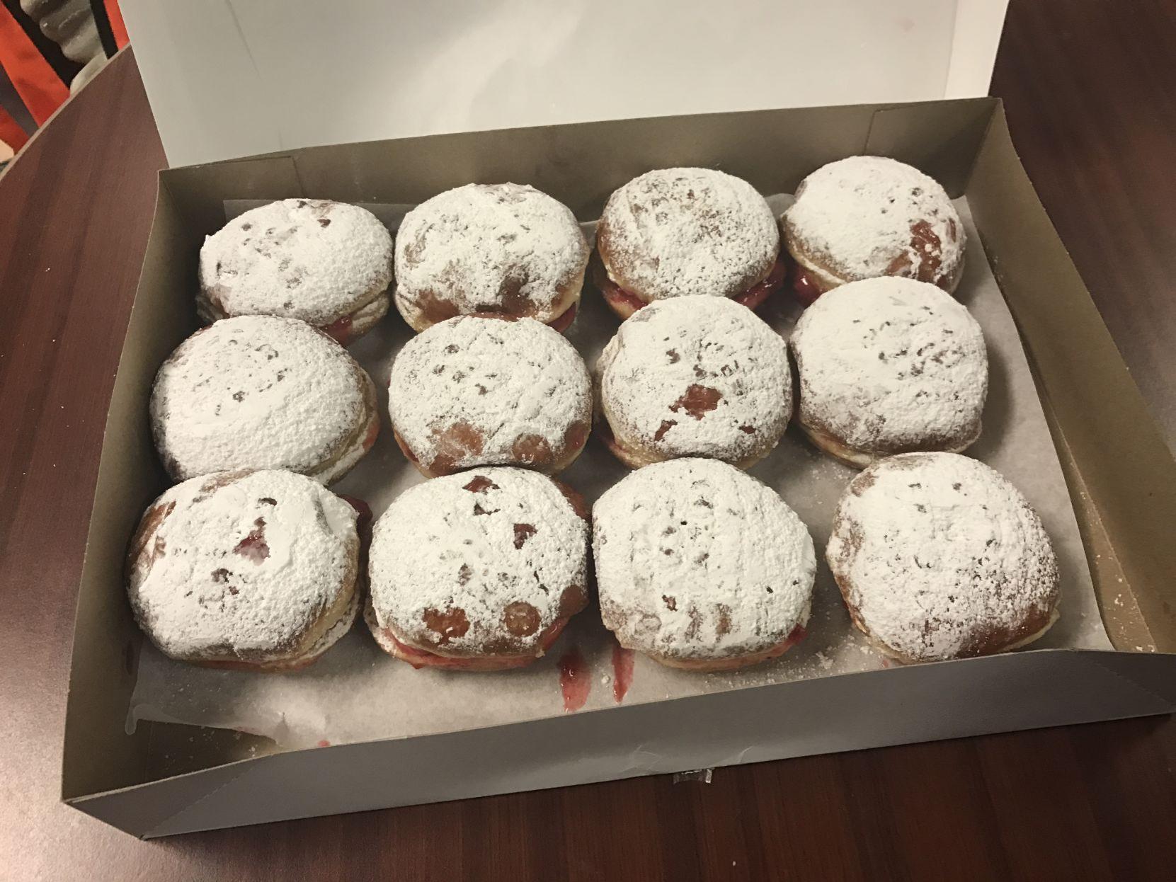 Taste Test Calumet Bakery S Paczki A Seasonal Favorite 219 Nwitimes Com