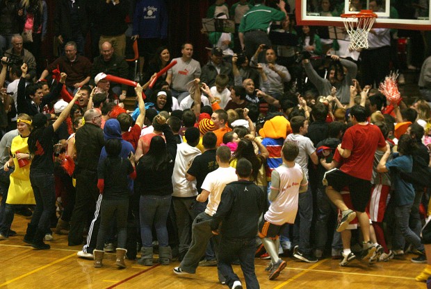 James' buzzer beater gives Andrean huge win over Bishop Noll