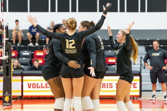 Volleyball splits final day of Ferris State Invitational