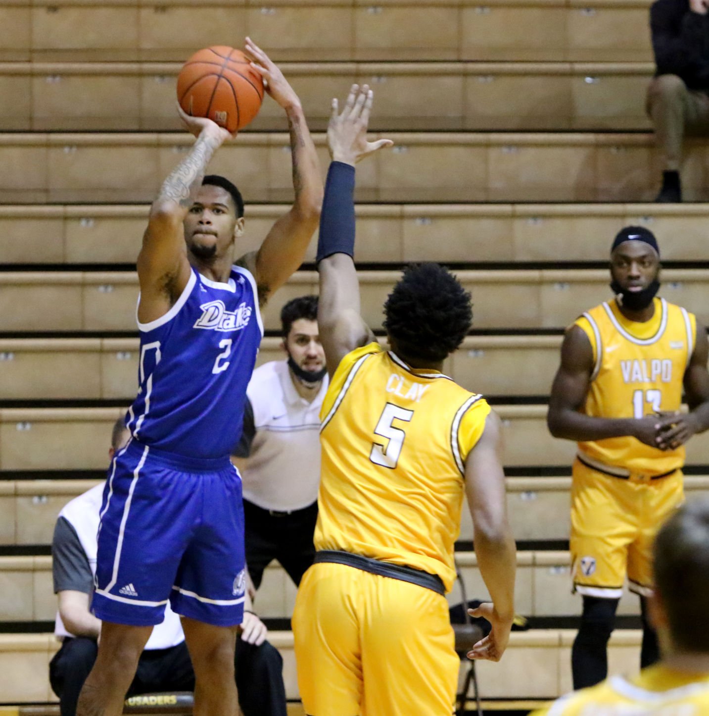 drake bulldogs men's basketball roster