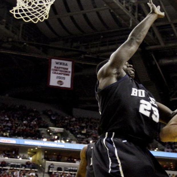 Smith S Late Tip In Lifts Butler Past Purdue Men S Basketball Team