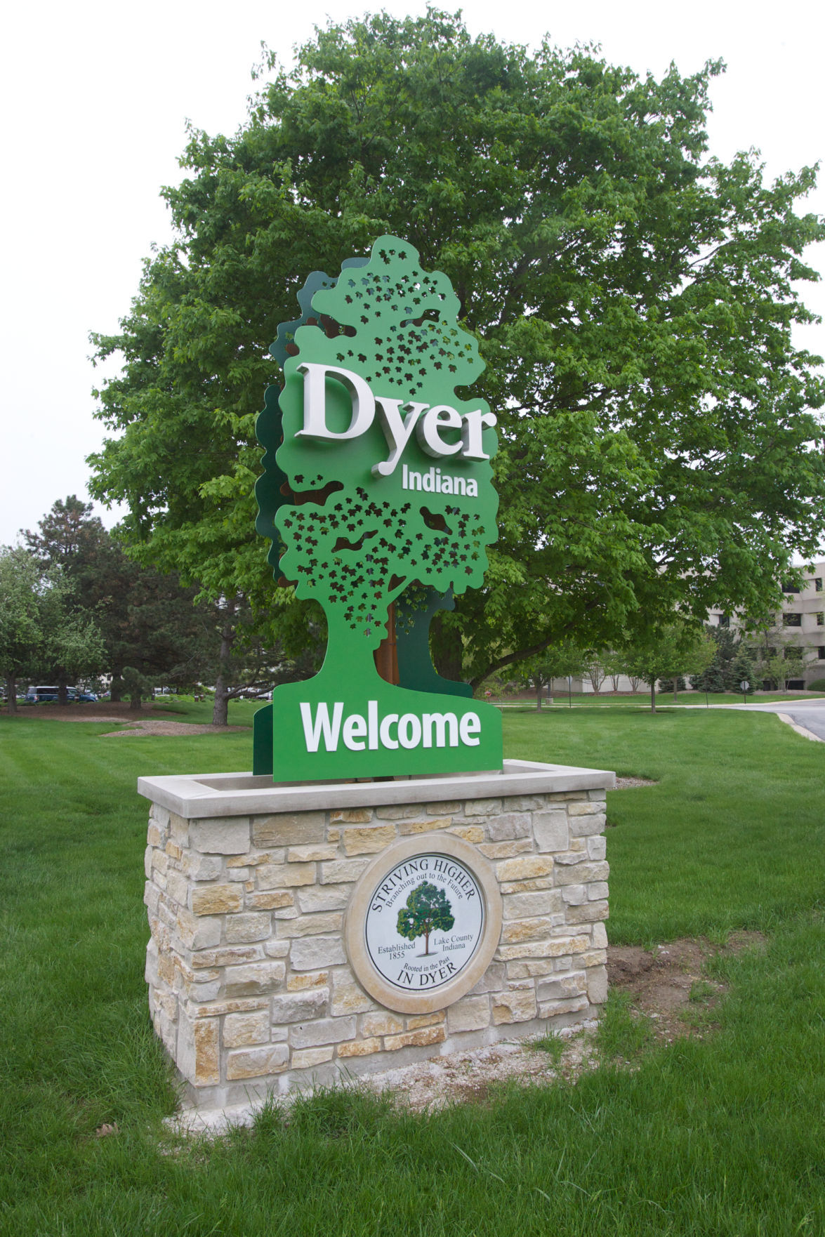 Dyer steps up landscaping, environmental efforts after earning '3 blooms' in America in Bloom