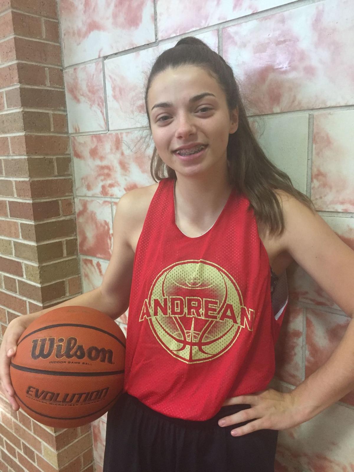 Girls Basketball Andrean S Karli Miller Fights Through Injury