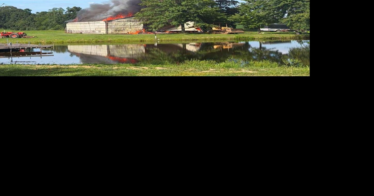 Fire destroys Boone Grove barn