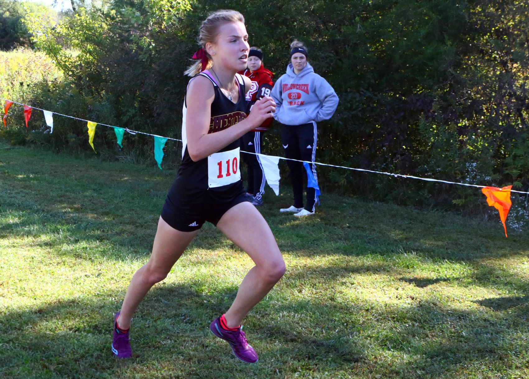 girls cross country shoes