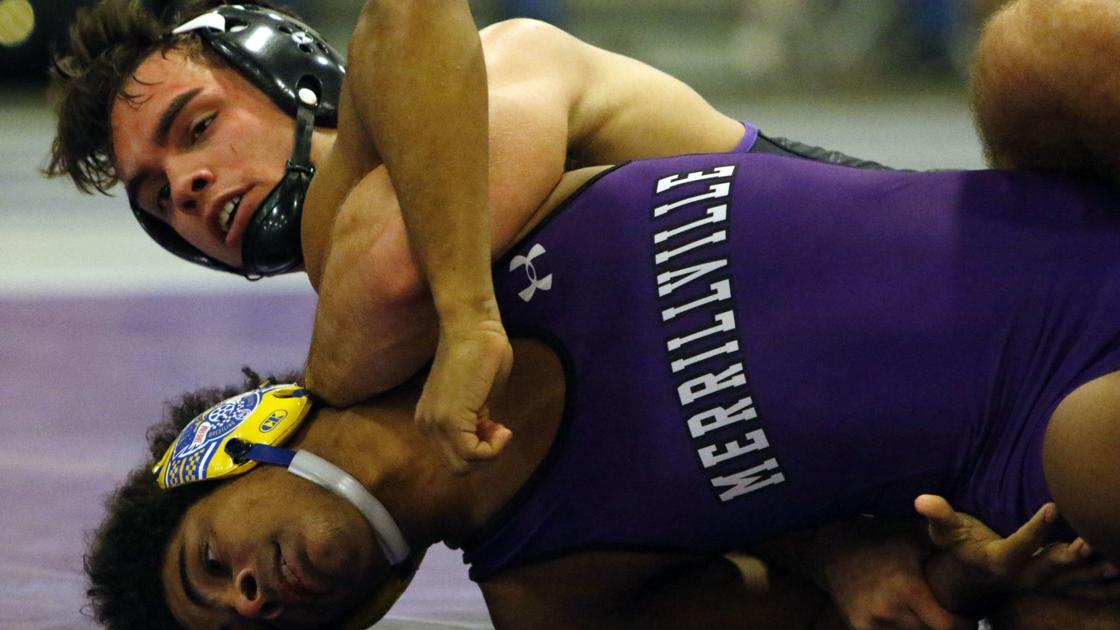 Hobart claims top spot at Cameron Invite
