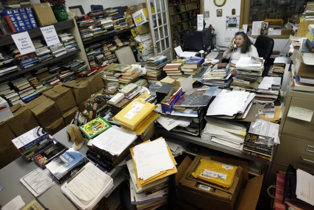 Small Bookstore Outlasts Barnes And Borders Newsletter Featured