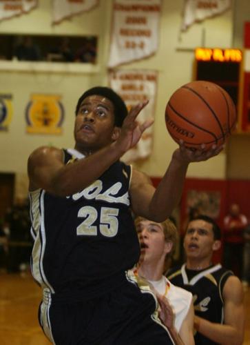 James' buzzer beater gives Andrean huge win over Bishop Noll