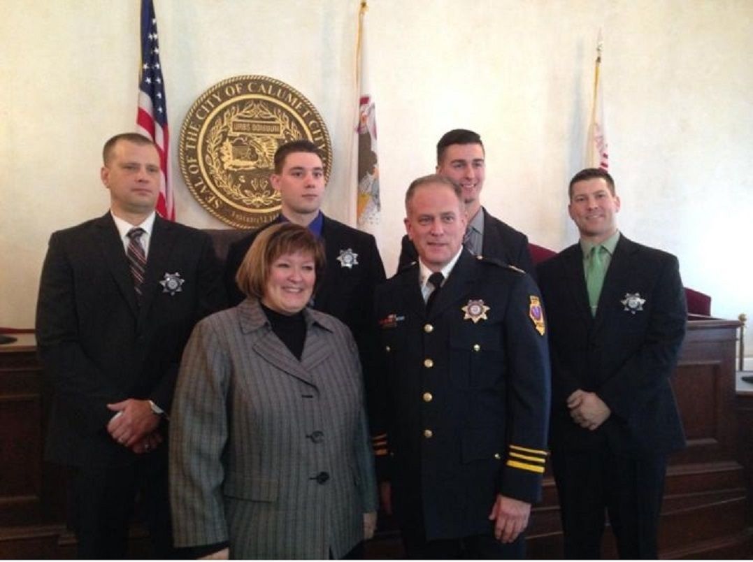 Four new police officers hired for Cal City South Suburban News