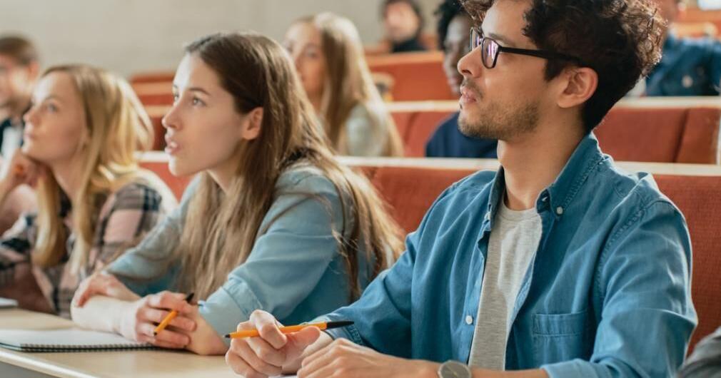 Personal finance courses set high school students on path to fiscal responsibility