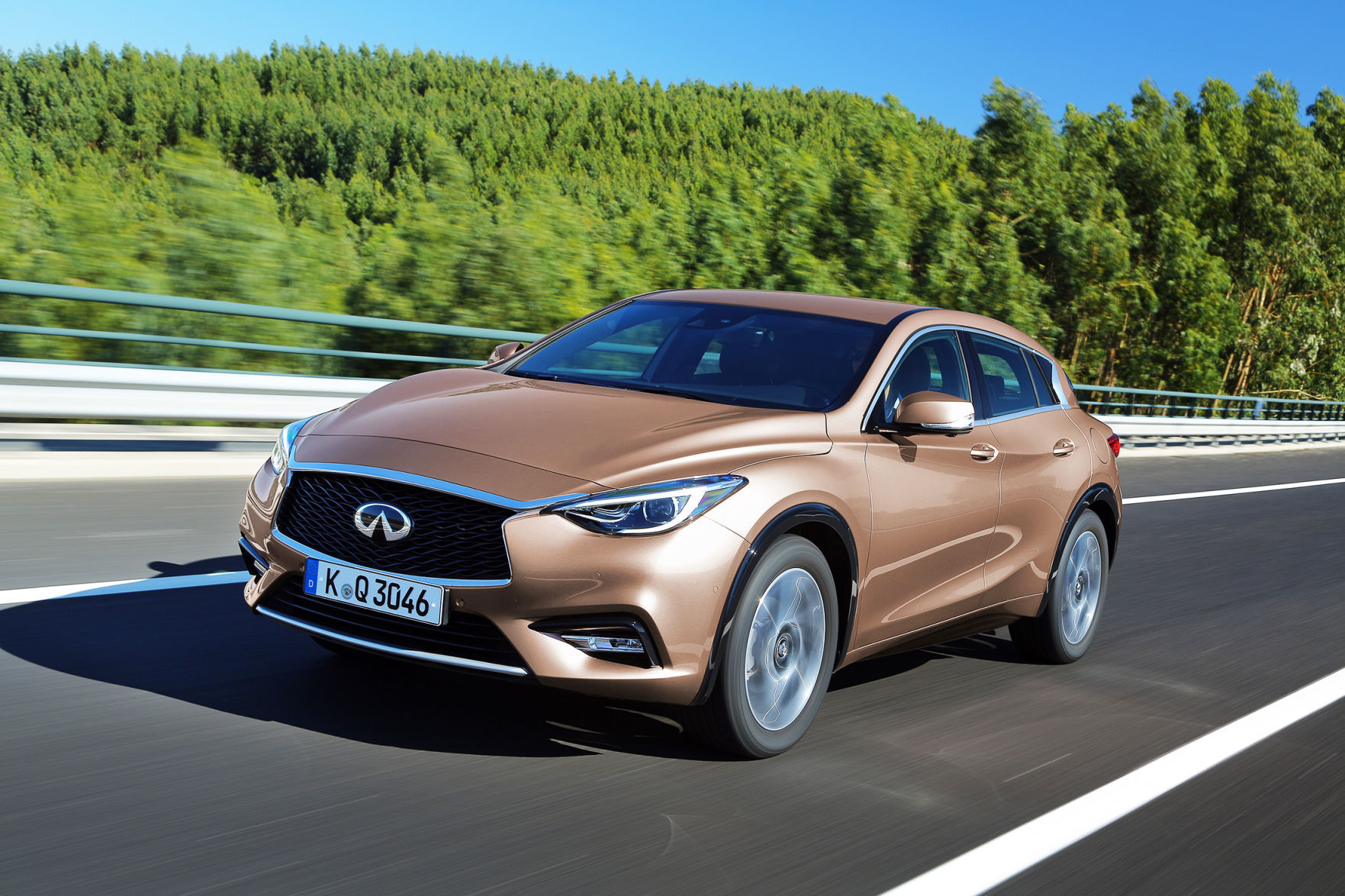 Eye catching Infiniti QX30 stands out amidst slab sided competitors