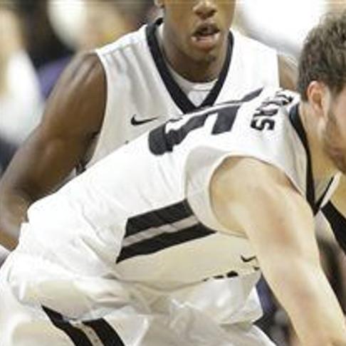 Marquette Catholic Grad Fazekas Transferring To Valparaiso