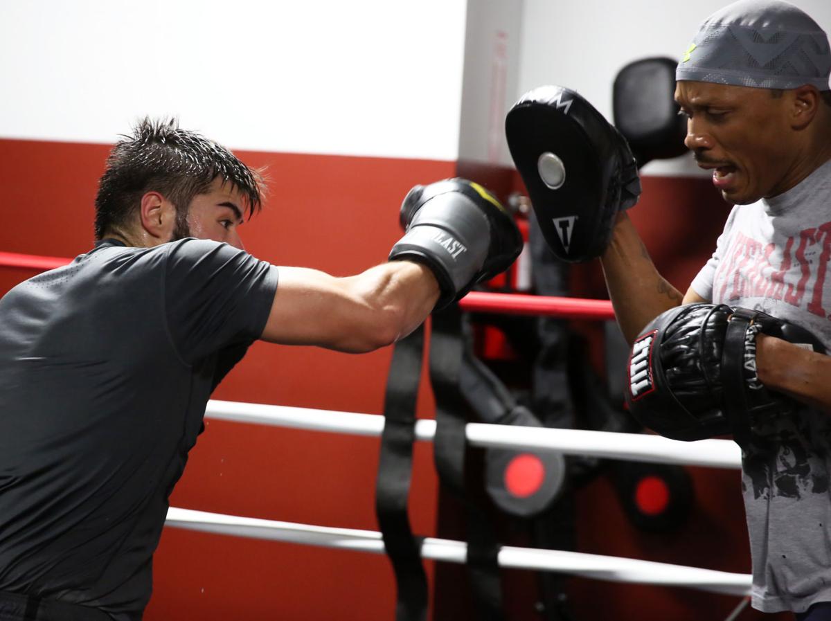 Carr Boxing Gym Trains Fighters Plans Fight Nights Across Region Northwest Indiana Business Headlines Nwitimes Com
