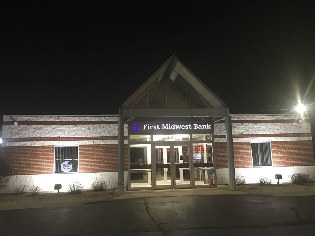 First Midwest Bancorp to buy Northern Oak Wealth Management
