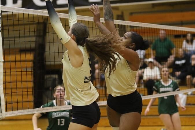 Volleyball falls in straight-sets at Michigan Tech
