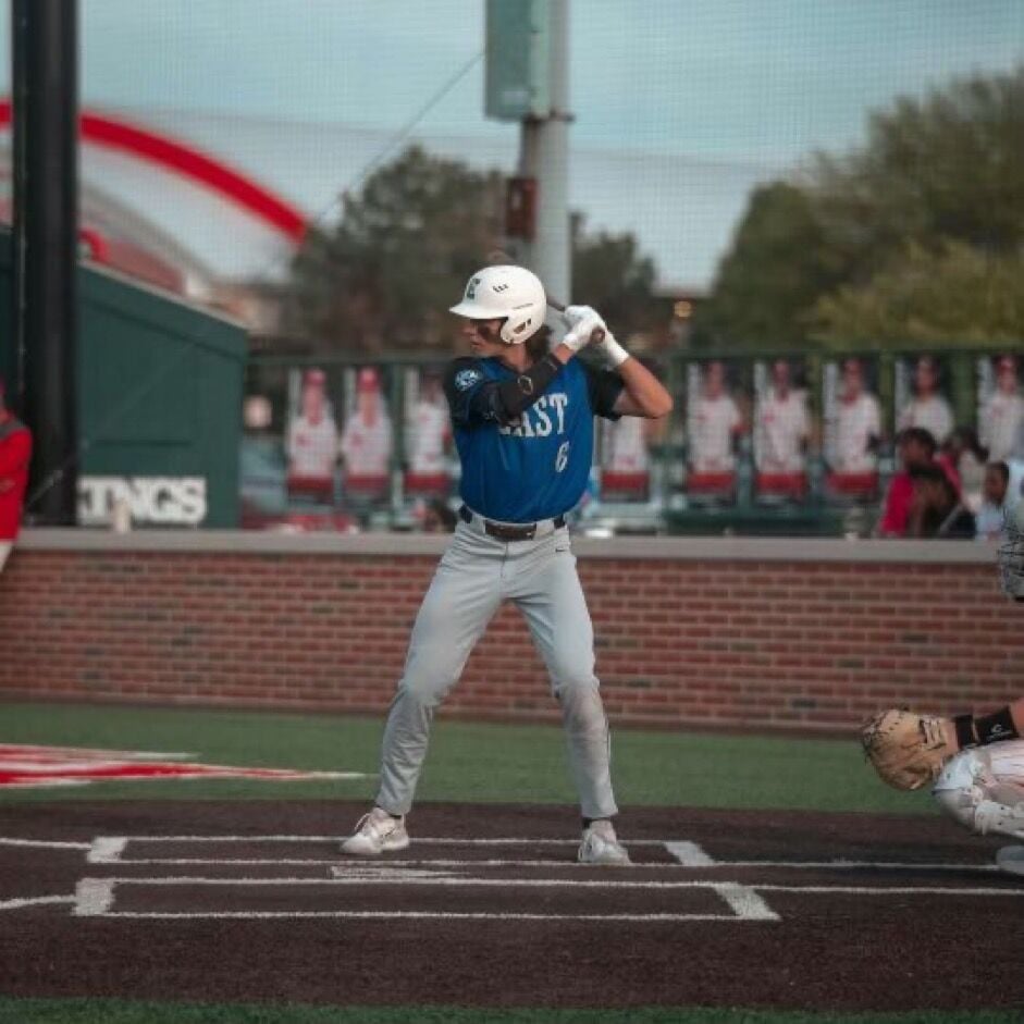Lincoln-Way East grad faces decision on U of Kentucky after Tampa Bay drafts him in second round