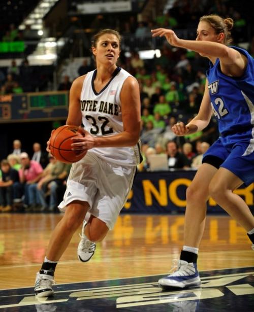 Bruszewski Thriving For Notre Dame Women S Basketball Team