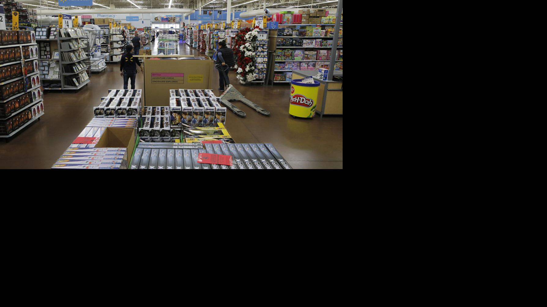 Man Says He Has Coronavirus Sprays Walmart With Disinfectant